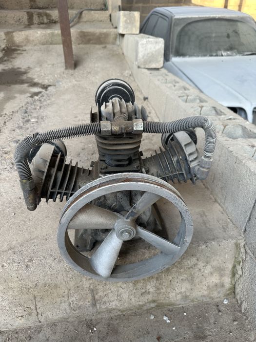 Продам компресор голова