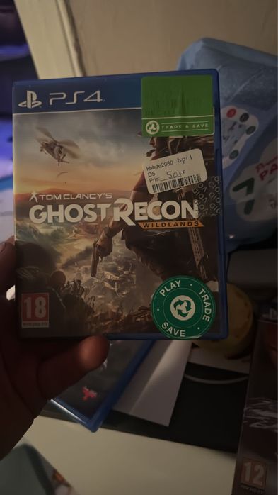 PS4 Slim 500 GB + 3 Jocuri – Gata de joacă!