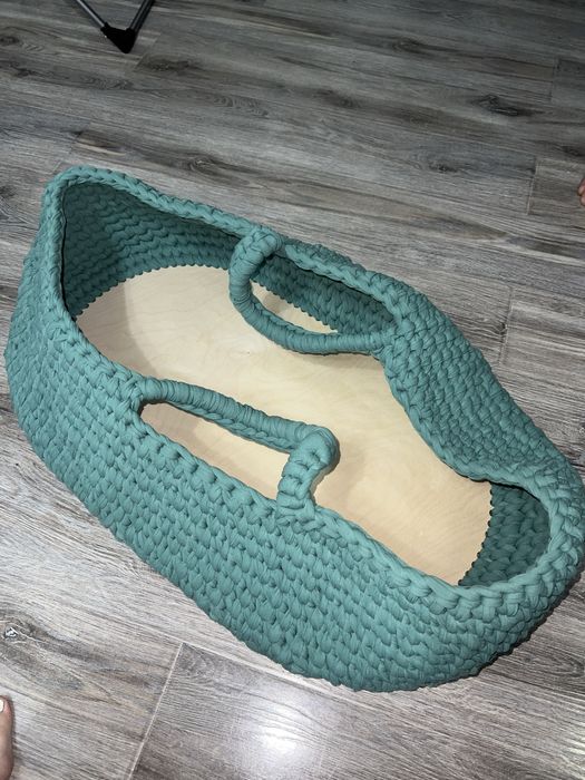 Вязанная  люлька