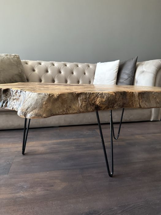 Холна маса от масив орех с епоксидна смола