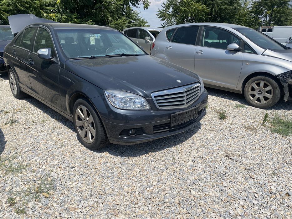 Мерцедес ц220 170кс w204 на части