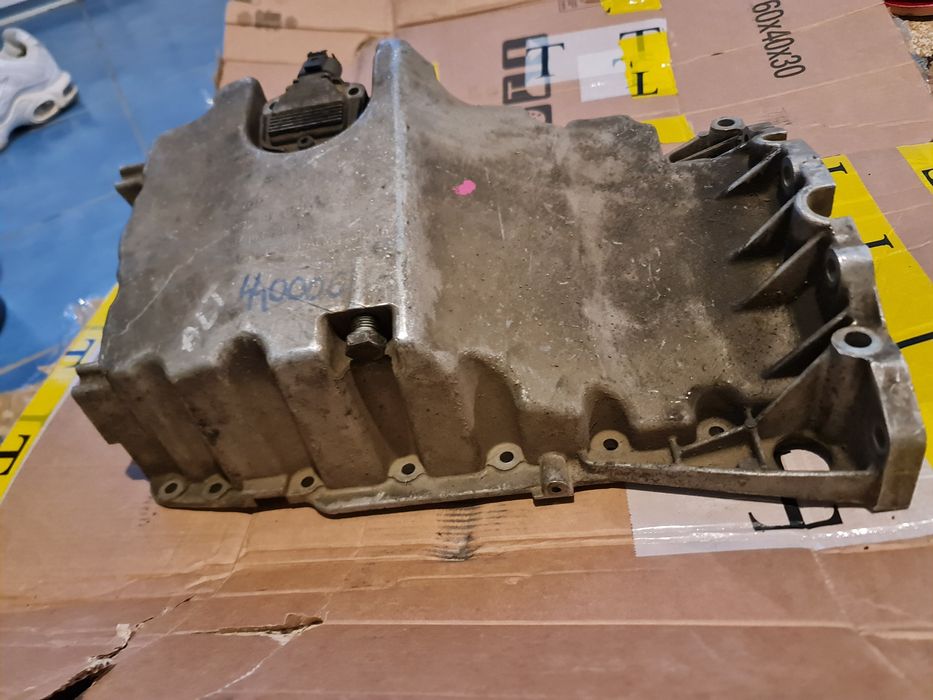 Baie de ulei Audi 2.0 benzină