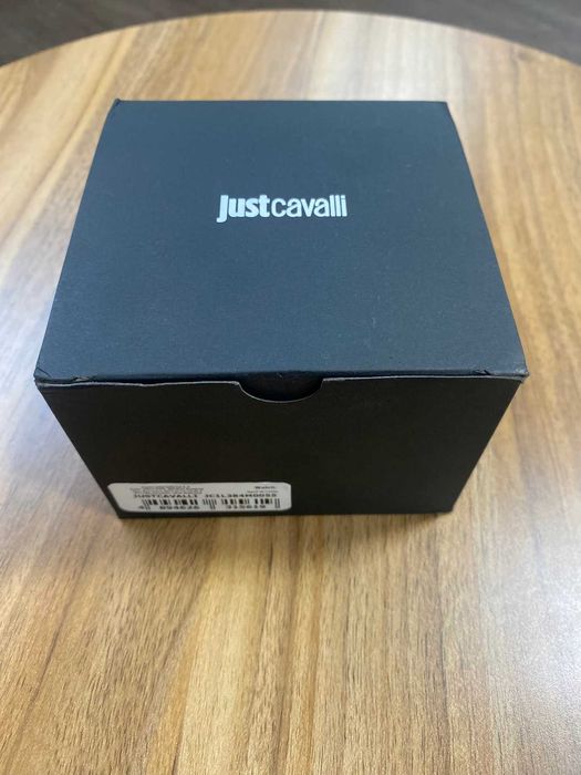 Дамски часовник Just Cavalli Animalier Sera Silver Black - JC1L384M0055, Чисто Нов