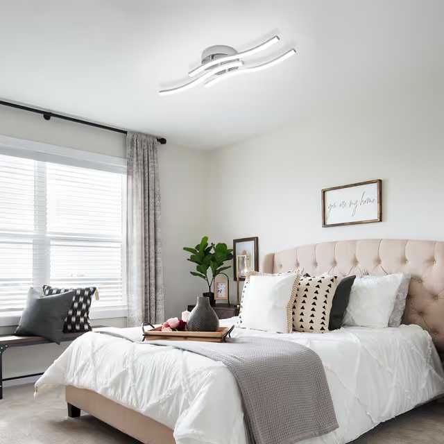 Lampă de tavan modernă Comely