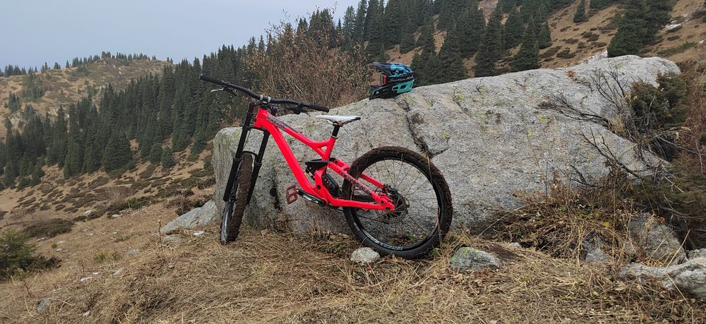Commencal supreme Dh v3 обмен