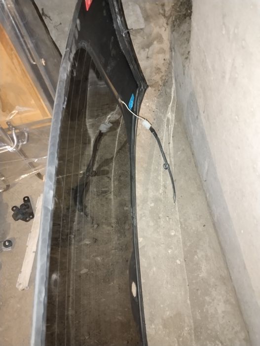 Toyta Estima--previa.