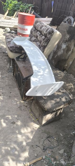 Универсальный Спойлер