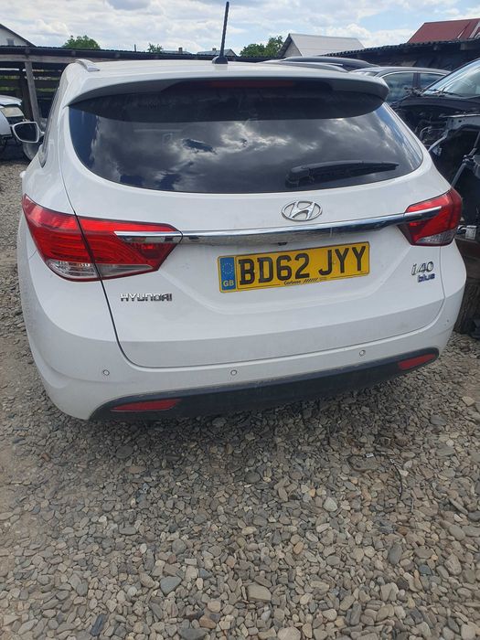 Dezmembrez Hyundai I40 2014 motor 1.7 crdi 136 cp D4FD far stanga dreapta catalizator filtru particule capota motor hayon portbagaj etrier fata spate