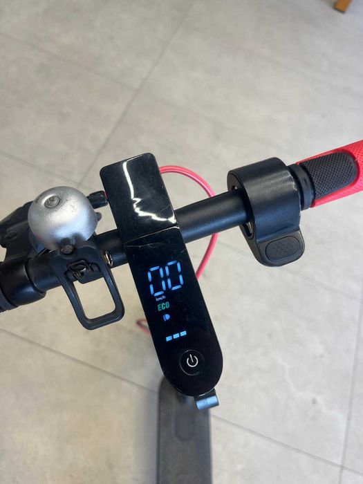 Trotineta electrica xiaomi m365 2
