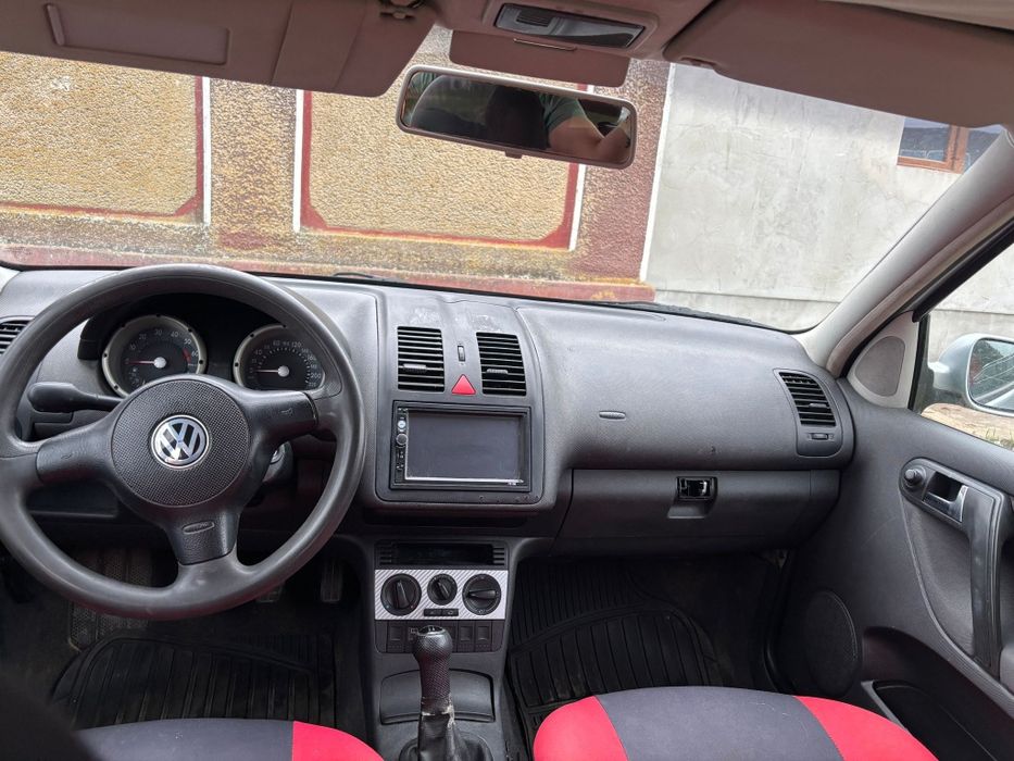 Se vinde polo an 2003 ideala pentru naveta