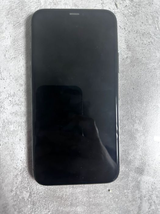 Продам iPhone 11 pro