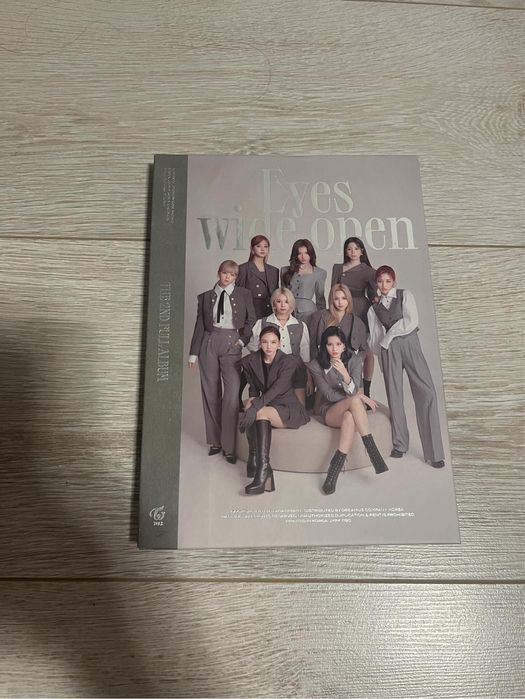 Twice album Eyes Wide Open