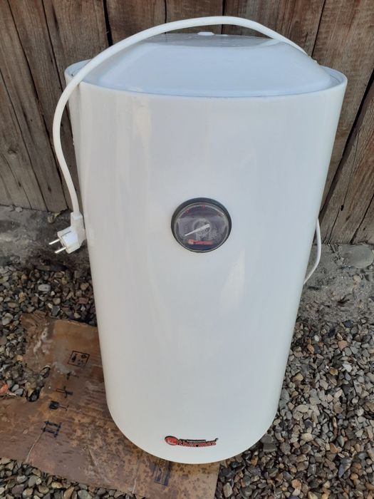 Продам бойлер 50 литровый