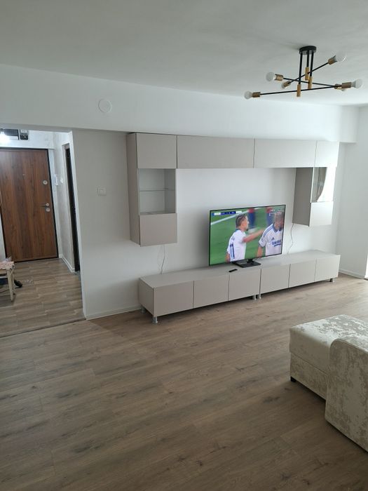 Apartament de închiriat