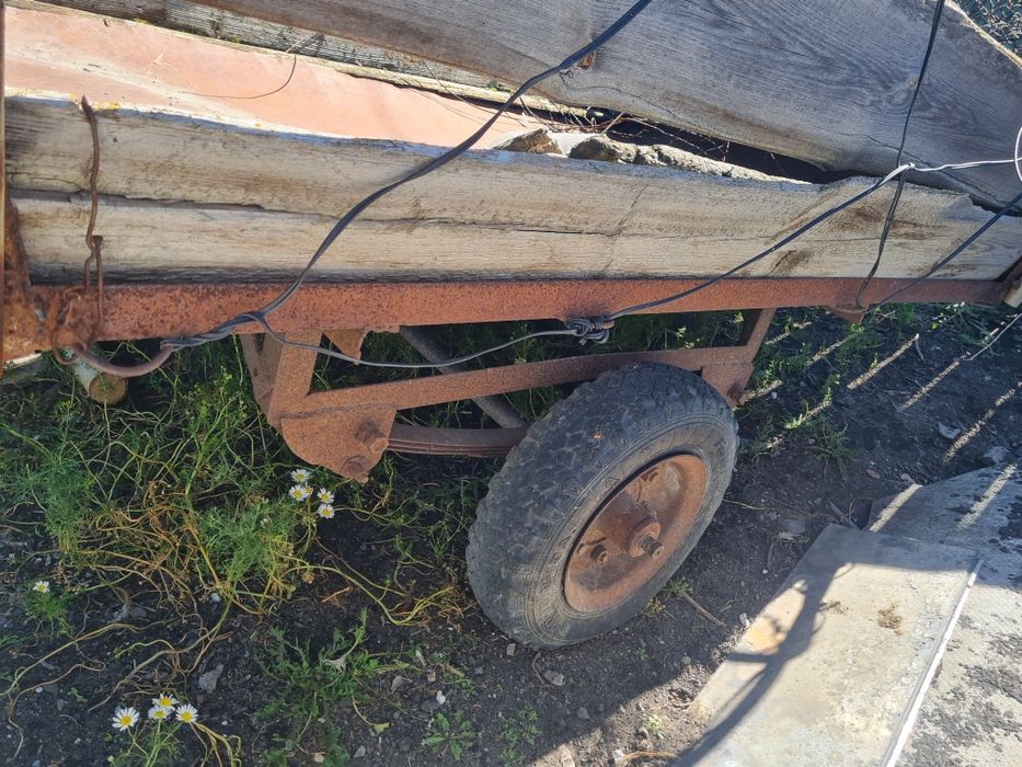 Прицеп автомобильный