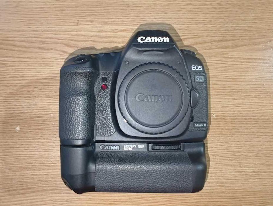 Camera Foto Canon 5D Mark II + Battery Grip, 60k cadre