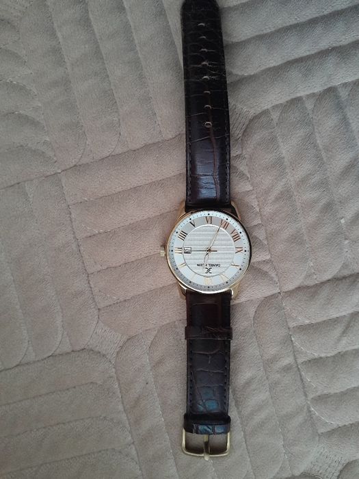 Часы Daniel Klein