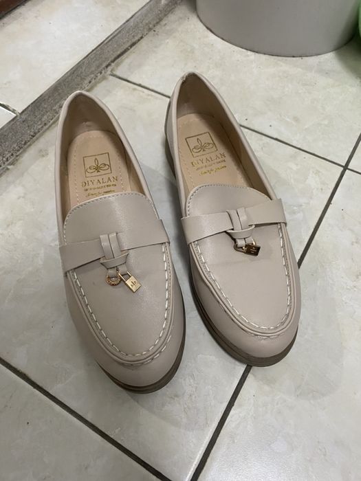 Продам женские лоферы