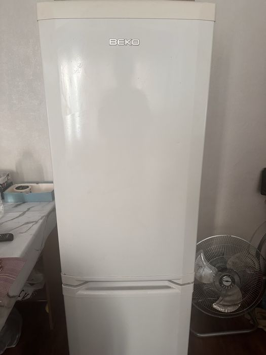 Продам холодильник