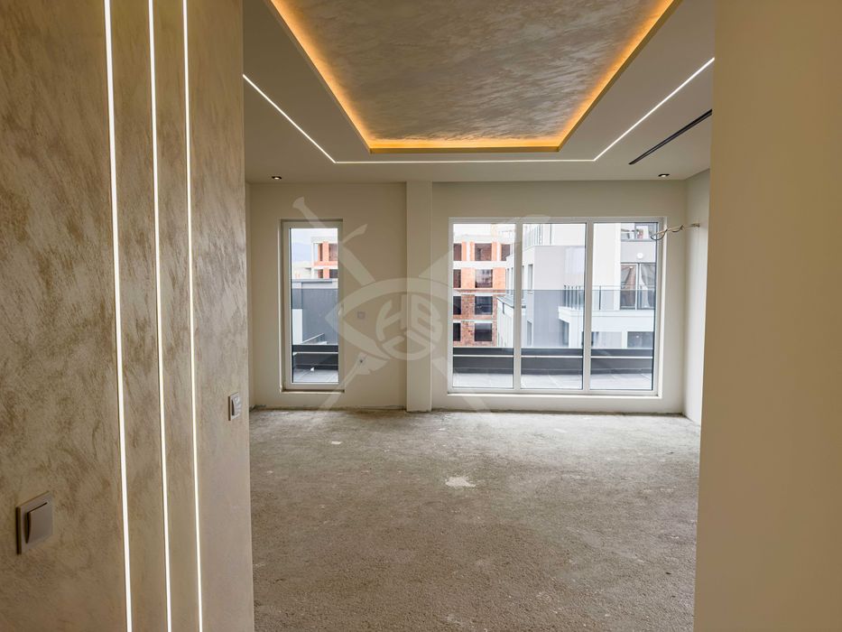 Продава се Тристаен апартамент в Пловдив, Христо Смирненски - 200 кв.м за 735 €/кв.м - Снимка #7