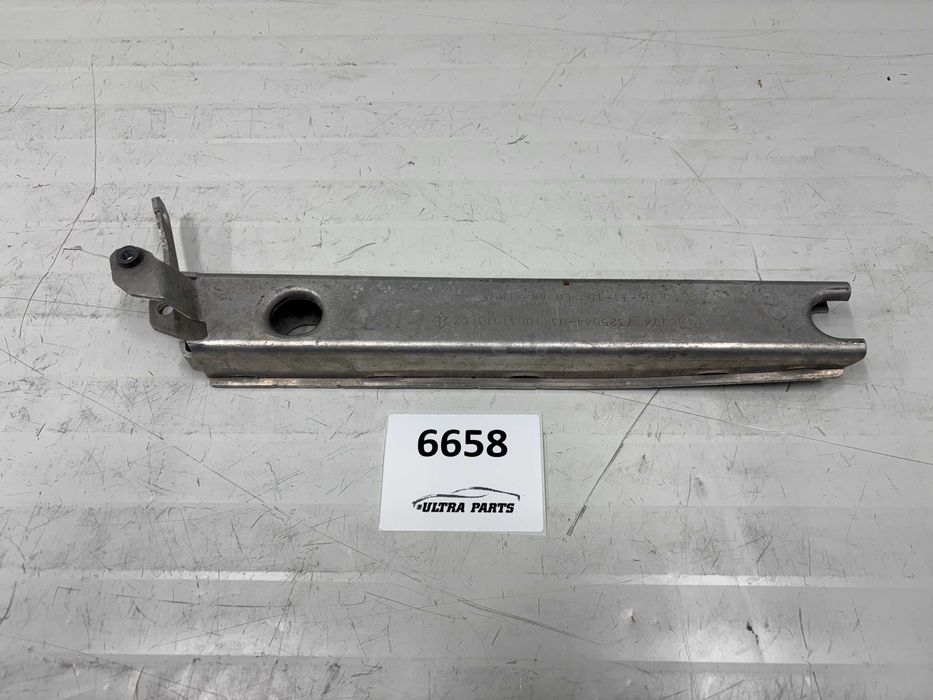 Държач за допълнителен радиатор БМВ Ф40 Ф44 Ф45 Ф46 Ф48 Ф39 МИНИ Ф60