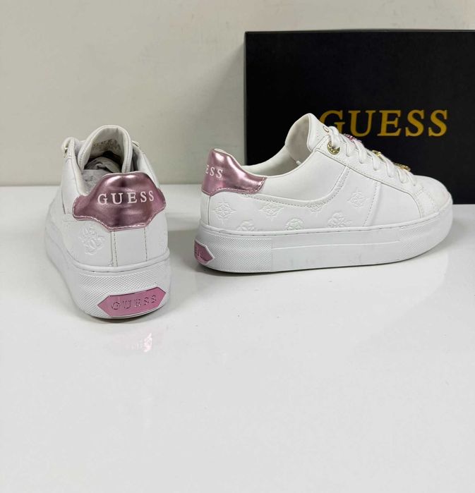 Guess  Giella Sneakers