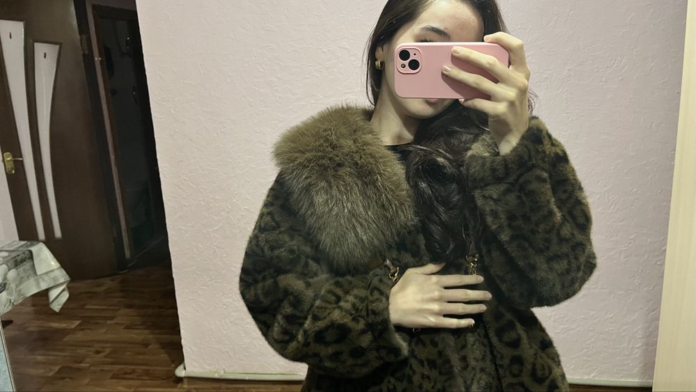 Шуба с воротником экошуба