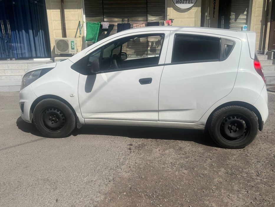 Spark sotiladi 1.25 mator. 2013-yil