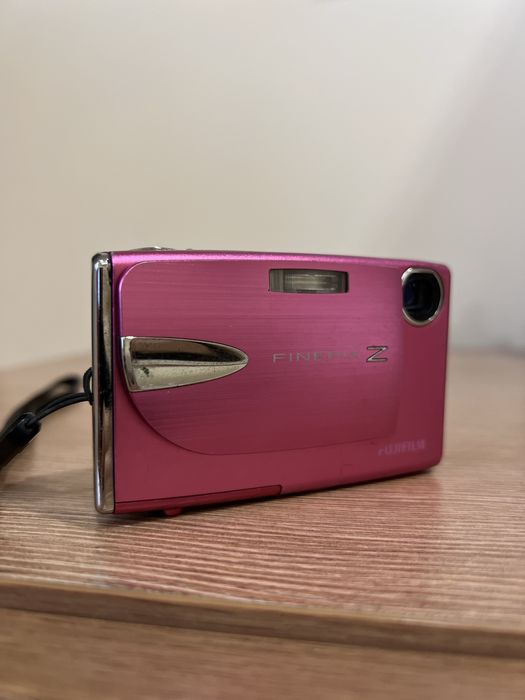 Фотоапарат Fujifilm 10 Mp с подаръци