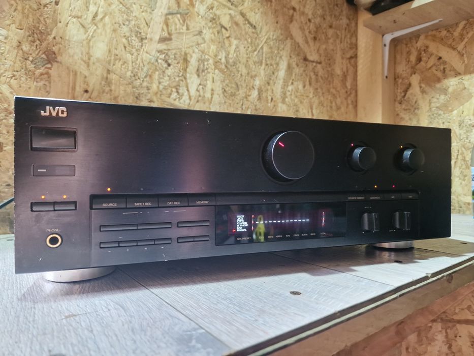 Amplificator JVC AX-R742 XBK 300W