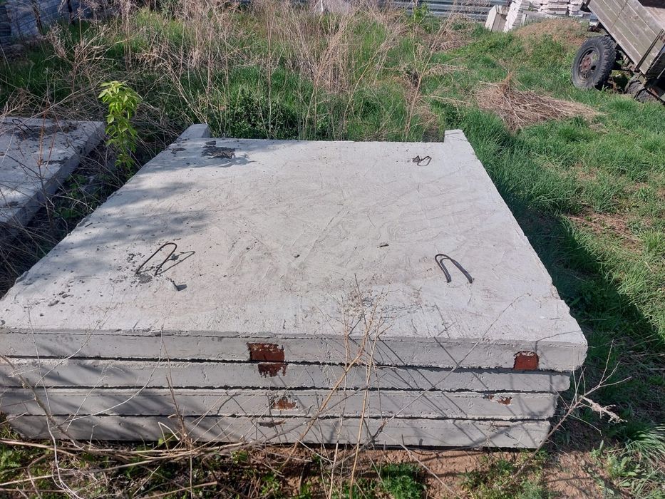 Продам плиты заборные не  использовались.