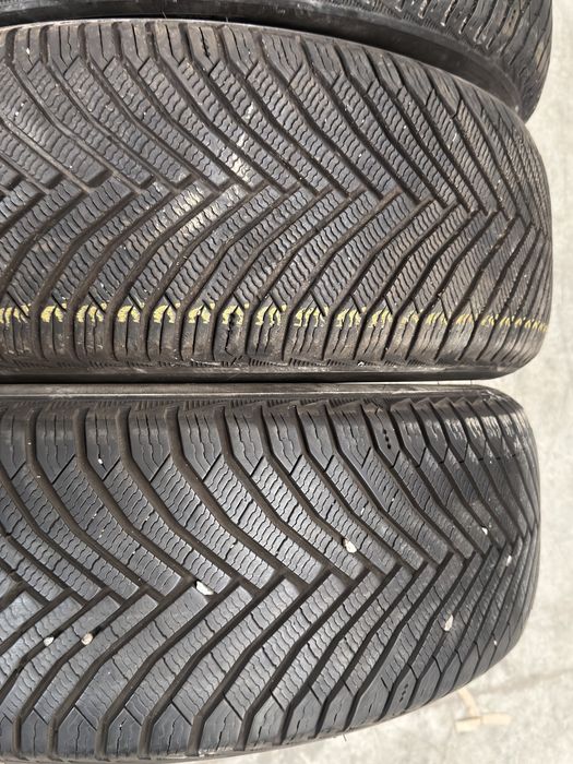 Vand 4 anvelope 225/55/18 michelin de iarnă ca noi