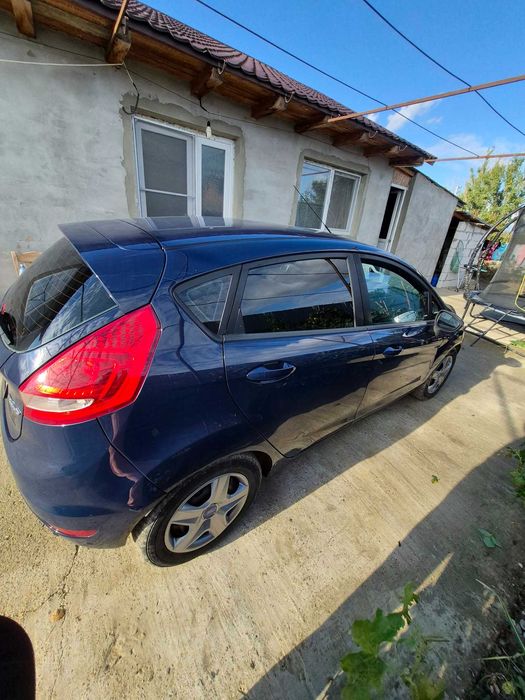 Ford fiesta mașină