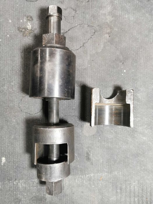 Съемник сайлентблока.