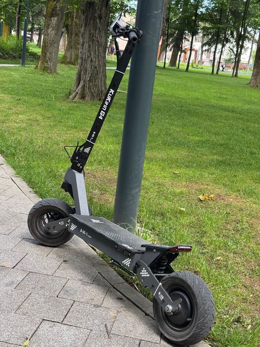 Trotineta electrică Kukirin g4 2025