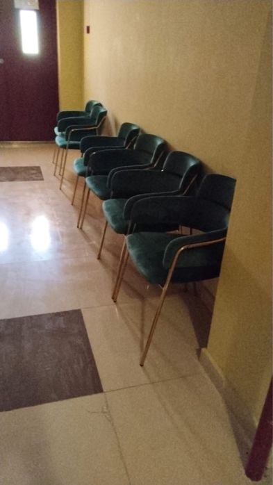 Продаю стульчики 6 шт в хорошем состояние по низкой цене