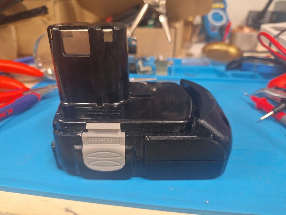 Продавам рециклирана батерия Hitachi BCL1815 18V – 3.0Ah