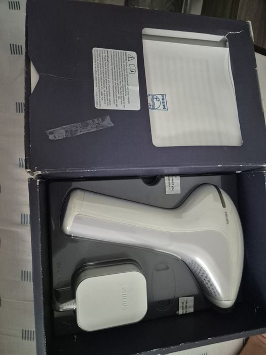 Фотоепилатор Philips Lumea IPL