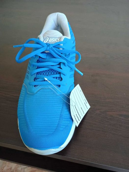 Нови маратонки Asics