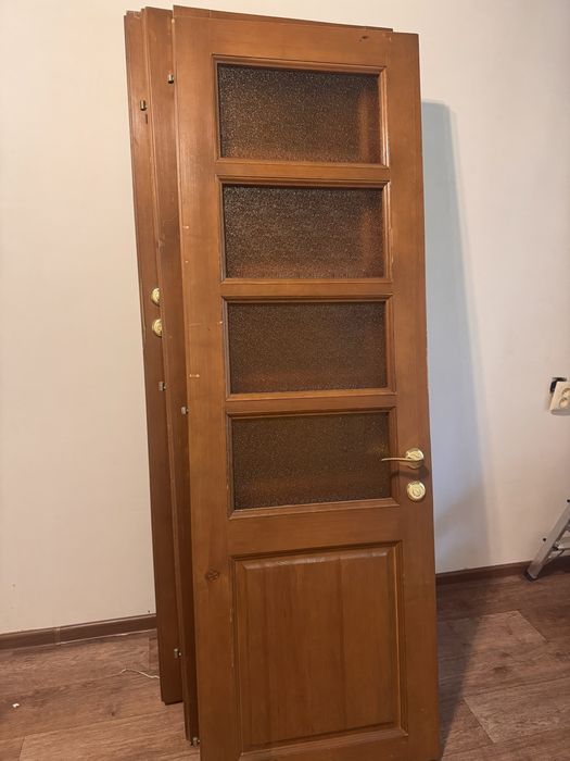 Продам двери дуб