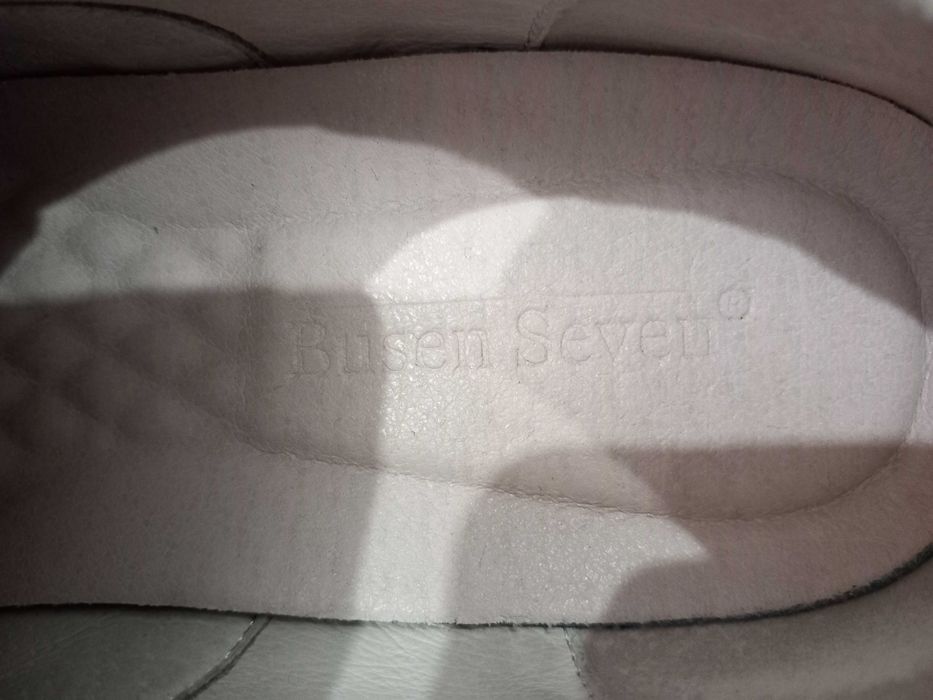 Vand pantofi cu siret/ bocanci tip Dr Martens,  38