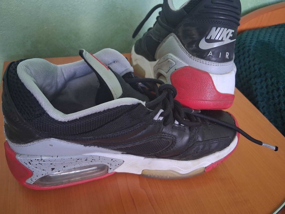 Adidasi  jordan marimea 38,9