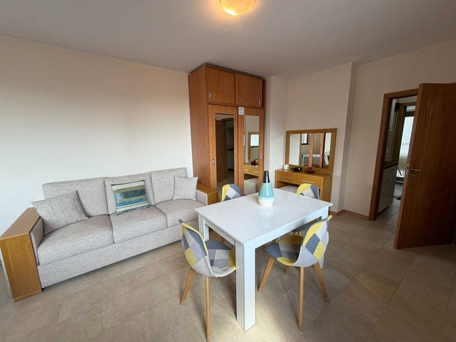 Дава се под наем Двустаен апартамент в Банско - 50 кв.м за 348.84 € - Снимка #1