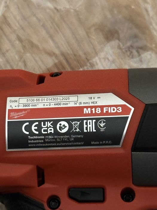 Milwaukee filetantă pentru biți M18 FID3 fuel Brushless , modelul fără perii , produs nou