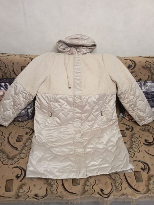 Продам куртку весна осень