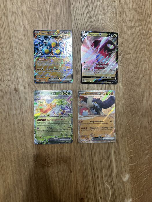 Carti pokemon rare