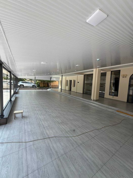 Аренда под Гостиницу, Клинику, Офис, 1000 кв.м, 3-этажное у дороги