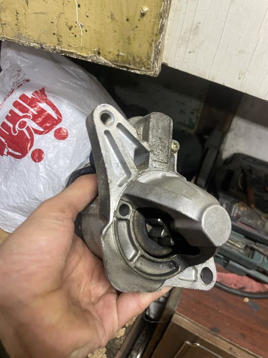 Продам стартер на мазду 626 gf