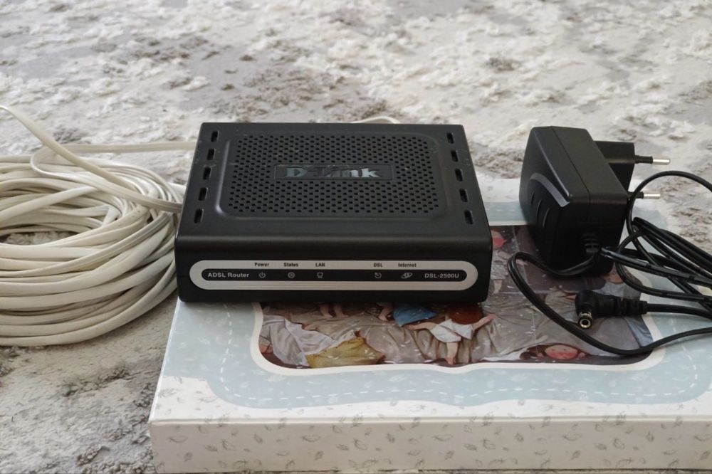 Домашний роутер D-Link DSL-2500U