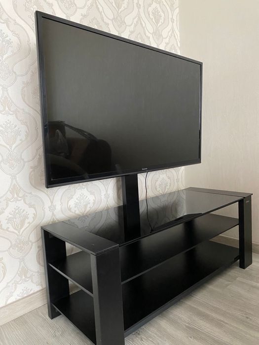 Подставка под телевизор напольная